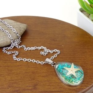 ‼️2/$18‼️ Glitter Starfish Charm Necklace